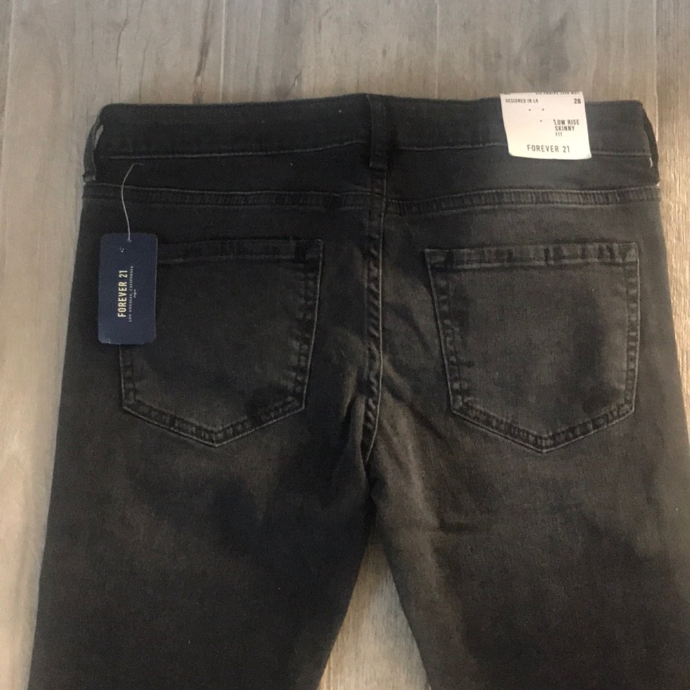 Low Rise Skinny Fit - Picture 5 of 5